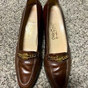 Final Sale!! Salvatore Ferragamo Chain Detailed Low Heeled Loafers